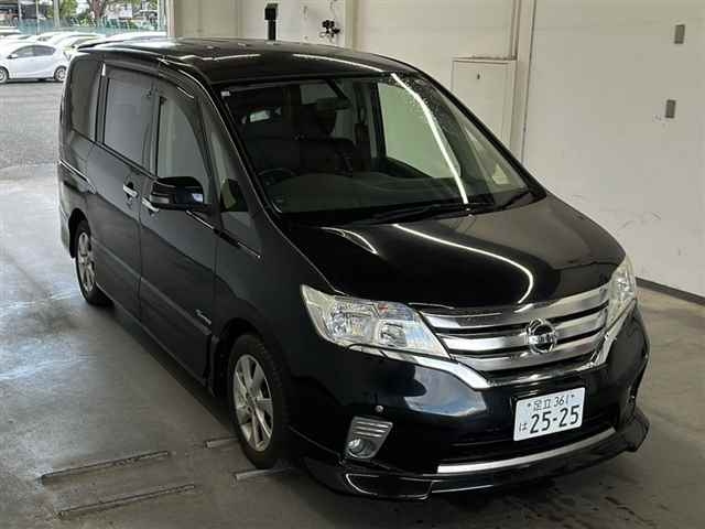 NISSAN SERENA 2012