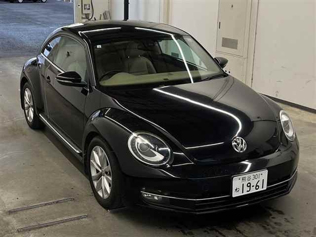 VOLKSWAGEN THE BEETLE 2013