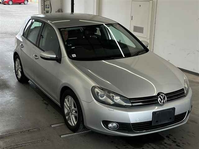 VOLKSWAGEN GOLF 2012