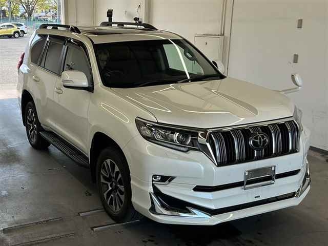 TOYOTA LAND CRUISER PRADO 2022
