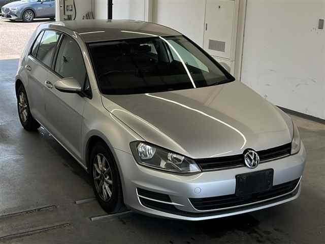 VOLKSWAGEN GOLF 2014