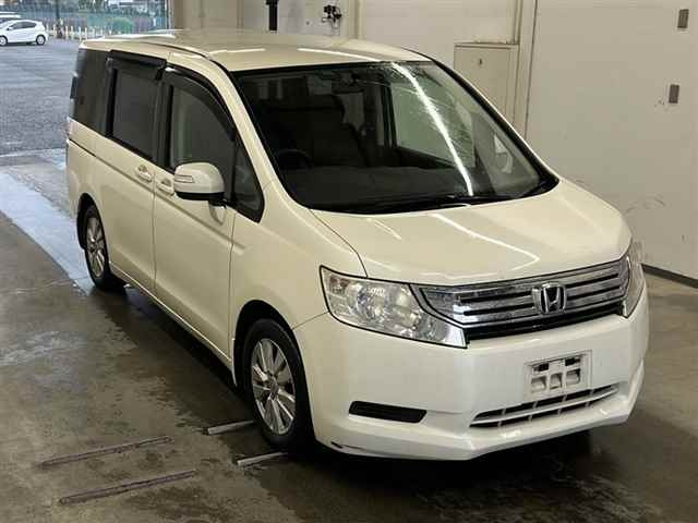 HONDA STEP WAGON 2011