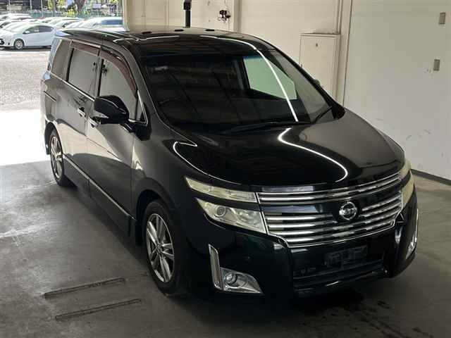 NISSAN ELGRAND 2011