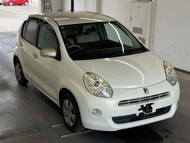 TOYOTA PASSO 2010