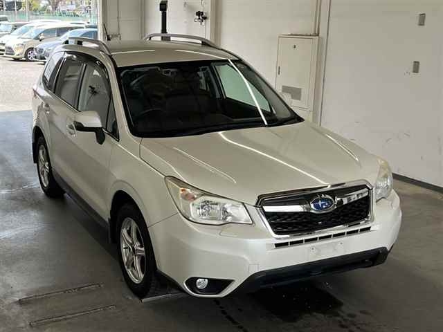 SUBARU FORESTER 2014