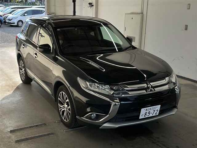 MITSUBISHI OUTLANDER 2016