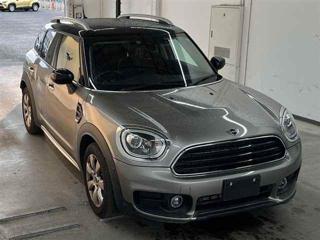 BMW MINI 2020