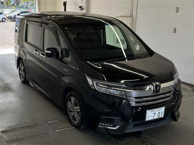 HONDA STEP WAGON 2017