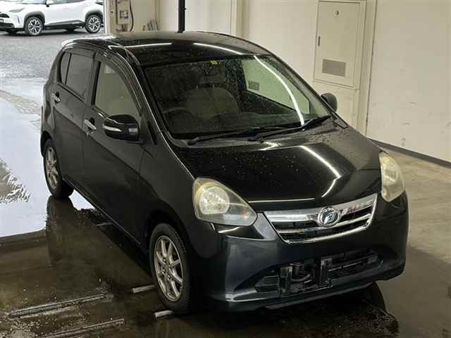 DAIHATSU MIRA E S 2012