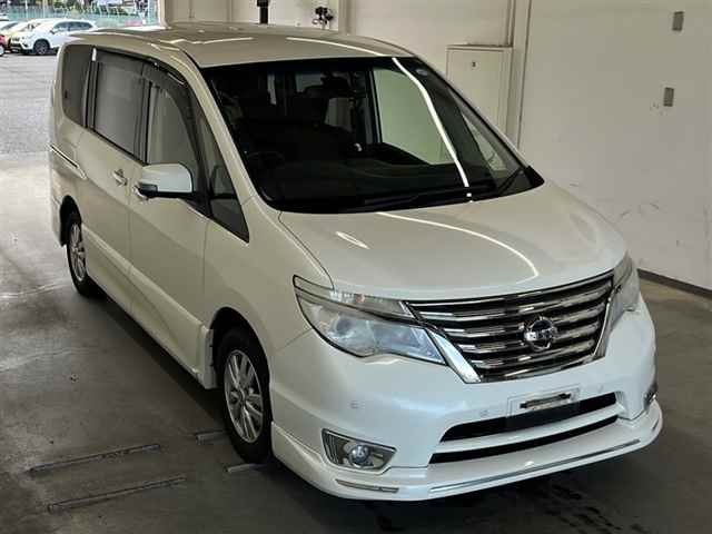 NISSAN SERENA 2014