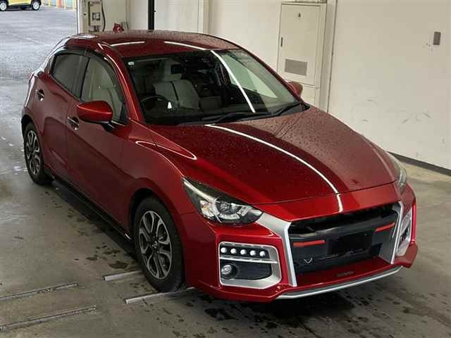 MAZDA DEMIO 2016