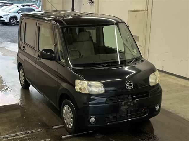 DAIHATSU TANTO 2009
