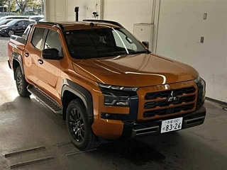 mitsubishi triton