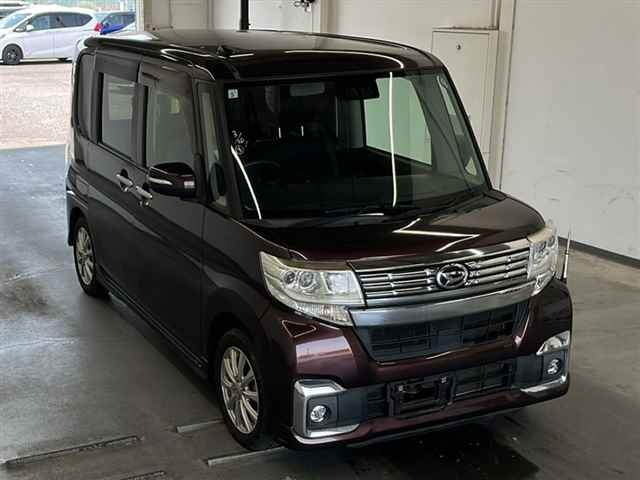 DAIHATSU TANTO 2017