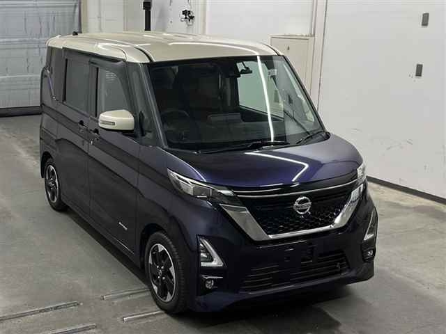 NISSAN ROOX 2020