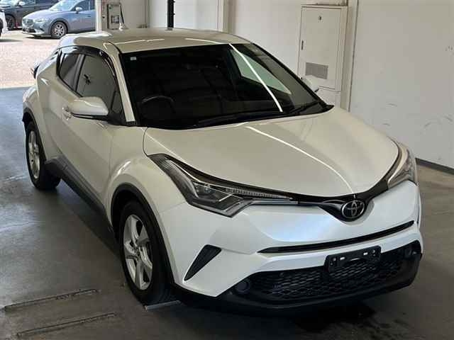 TOYOTA C-HR 2019