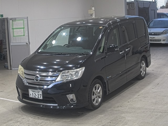 NISSAN SERENA 2013