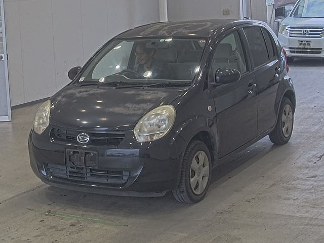 DAIHATSU BOON 2010