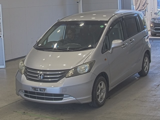 HONDA FREED 2011