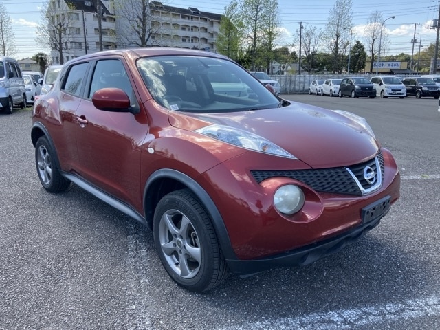 NISSAN JUKE 2011