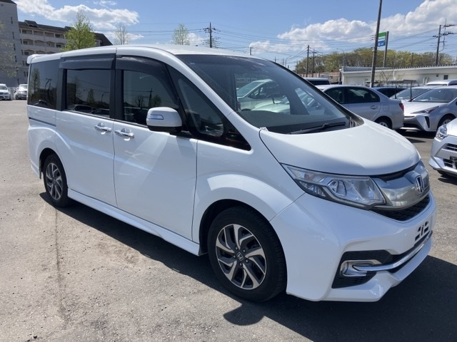 HONDA STEP WAGON 2017