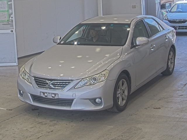 TOYOTA MARK X 2010