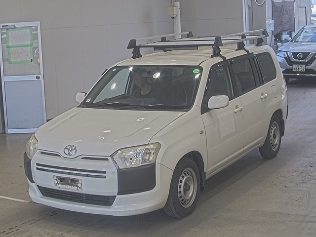 TOYOTA SUCCEED 2016