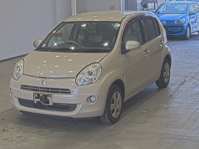 TOYOTA PASSO 2010