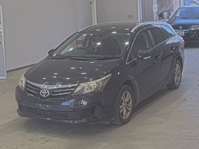 TOYOTA AVENSIS WAGON 2013