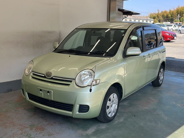 TOYOTA SIENTA 2009