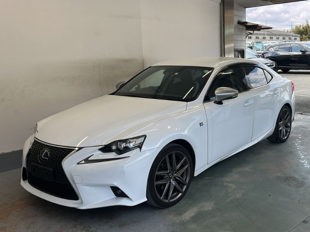 LEXUS IS 2016