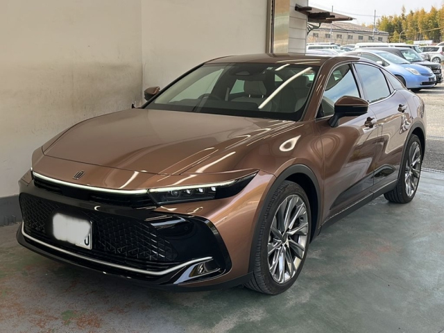 TOYOTA CROWN CROSSOVER