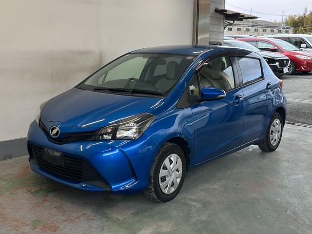 TOYOTA VITZ 2016
