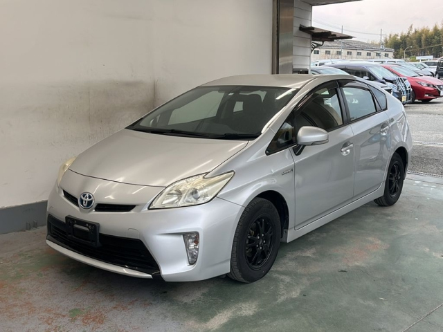 TOYOTA PRIUS 2014