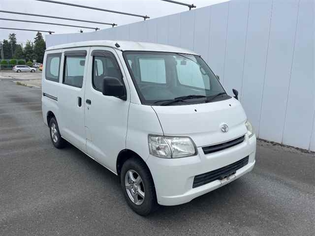 TOYOTA TOWN ACE VAN