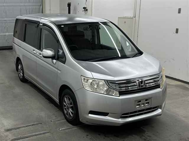 HONDA STEP WAGON 2010