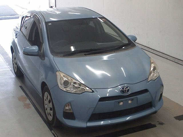 TOYOTA AQUA 2014
