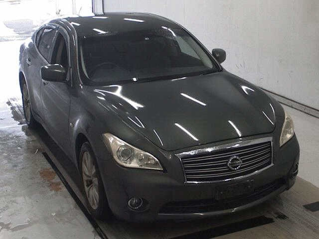 NISSAN FUGA