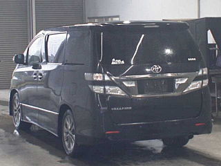 TOYOTA VELLFIRE 2010
