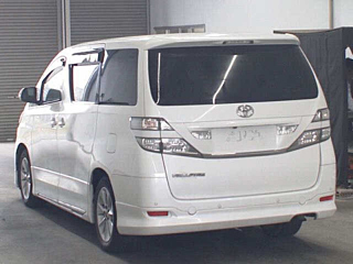 TOYOTA VELLFIRE 2010
