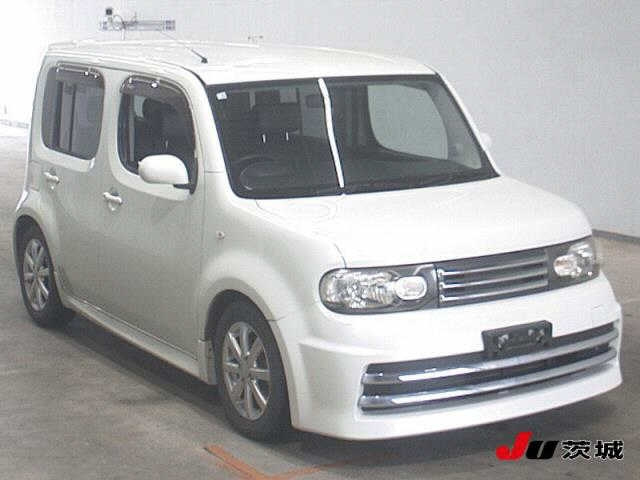 NISSAN CUBE 2010