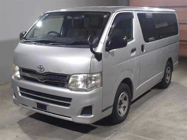 TOYOTA HIACE VAN 2012