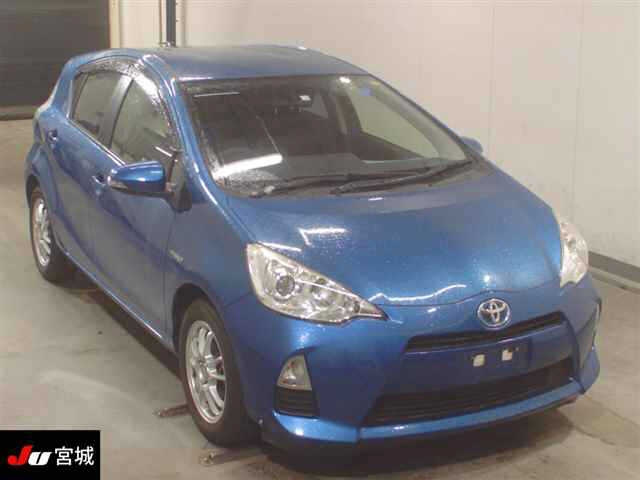 TOYOTA AQUA 2014