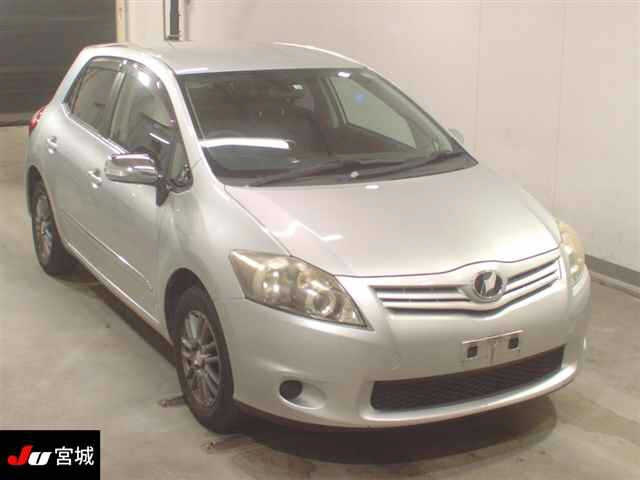 TOYOTA AURIS 2012