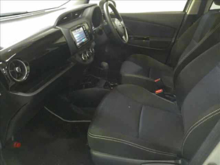 TOYOTA VITZ 2018
