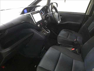 TOYOTA NOAH 2014