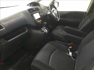 NISSAN SERENA 2013