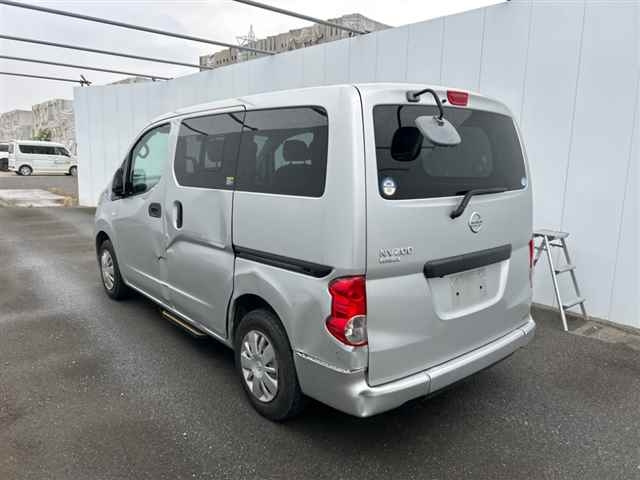 NISSAN NV200 2017