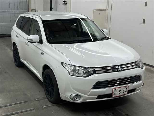 MITSUBISHI OUTLANDER PHEV