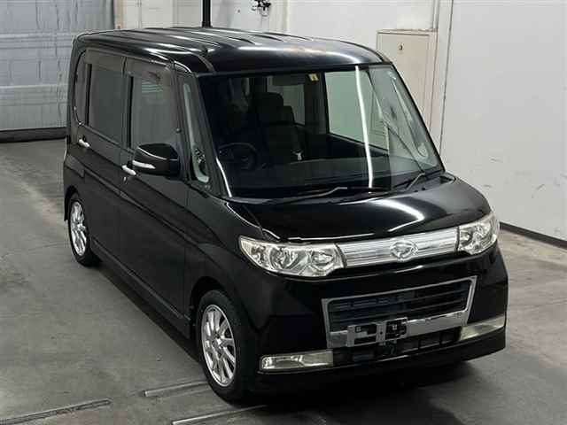 DAIHATSU TANTO 2008